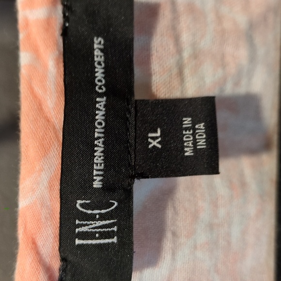 Pink floral wrap top - Picture 3 of 3